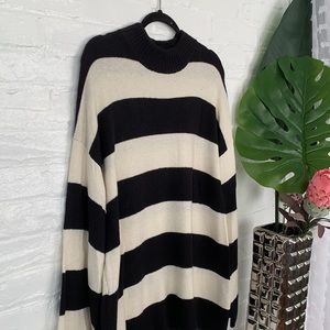 Who What Wear cream and black sweater